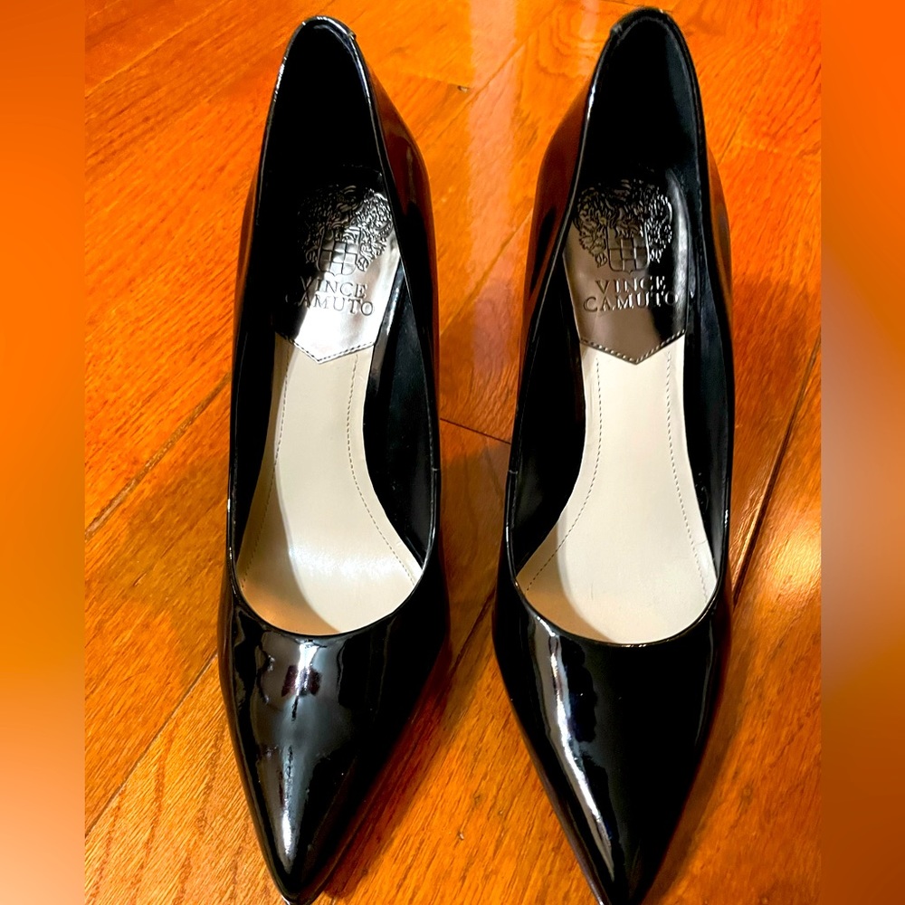 Black Vince Camuto
